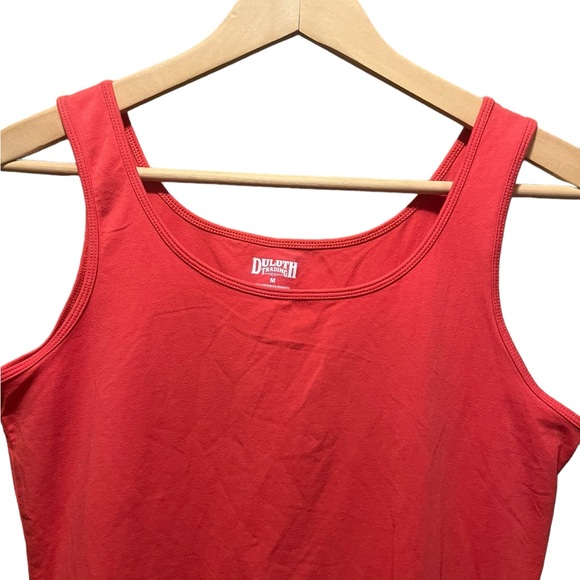Duluth Trading Co No-Yank Tank in Red Size Medium - Picture 6 of 6